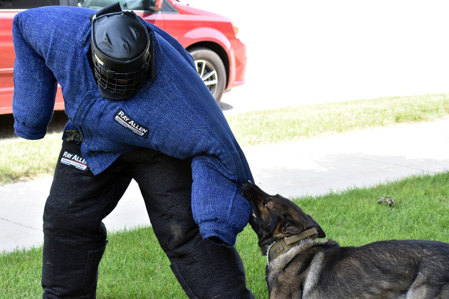 Portage officer gives K-9 demonstration